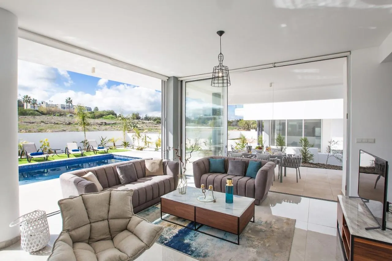 Oli Vine Villas Protaras