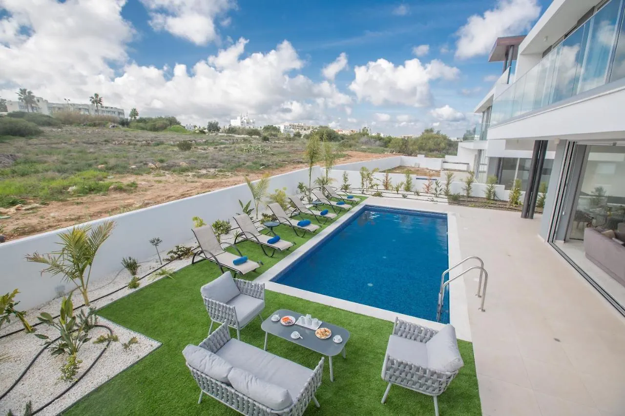Oli Vine Villas Protaras